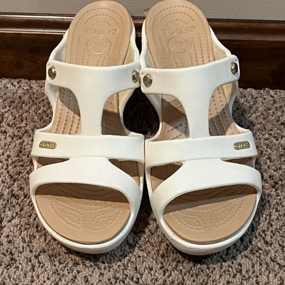 CROCS heels (Black & white) Size 9 - Picture 3 of 9